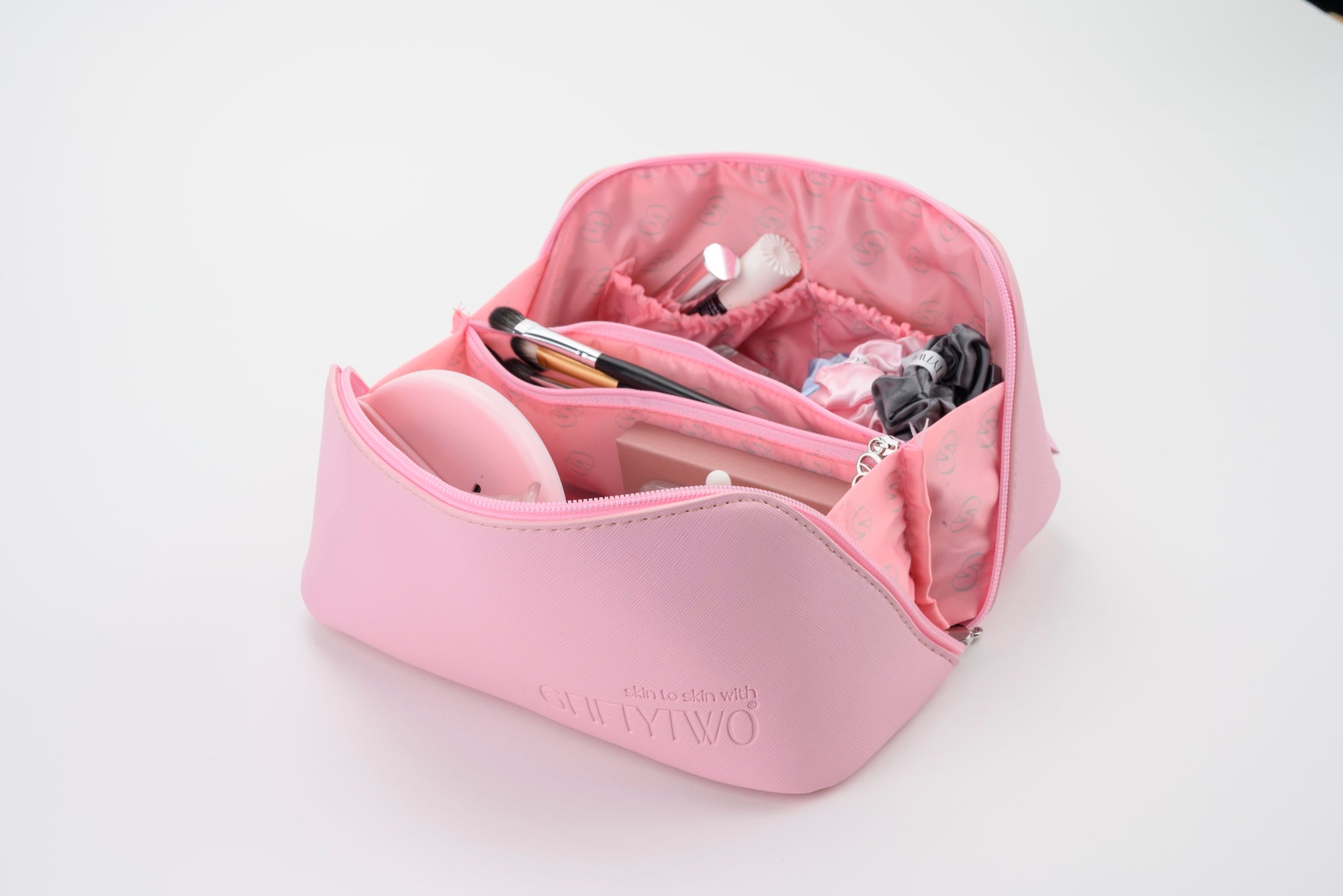 blush carry-all bag